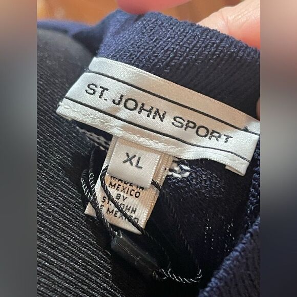 St. John Sport Navy & White Wool Blend Striped Tank - Size XL - Picture 3 of 4